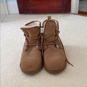 Men’s Ugg Boots , chestnut color size 12